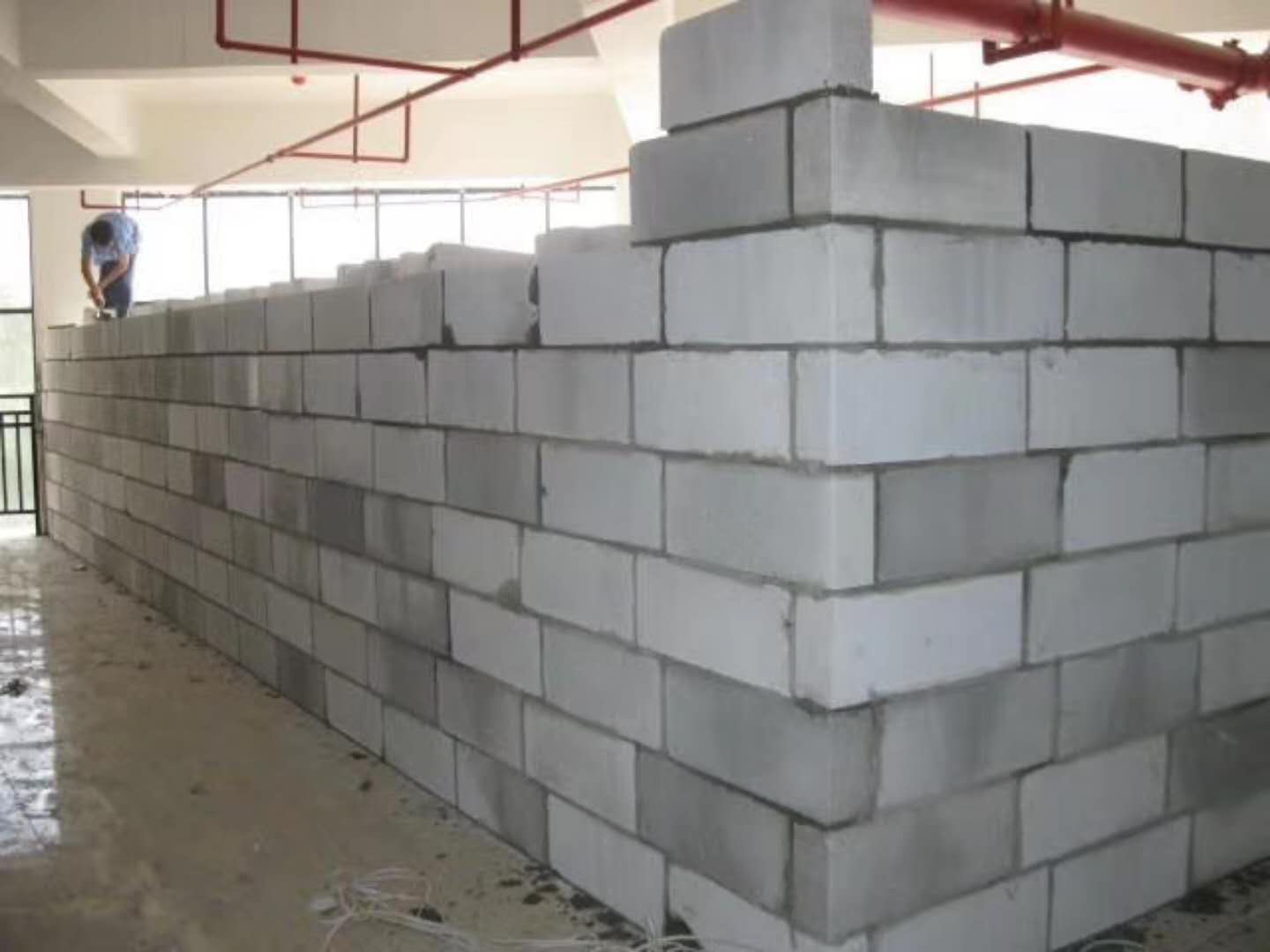 北塔蒸压加气混凝土砌块承重墙静力和抗震性能的研究